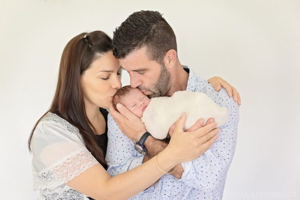 parents-seance-photo-bebe-maison