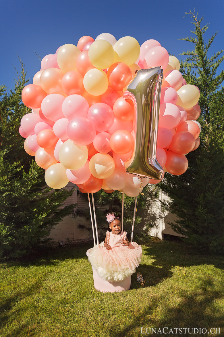 at-home birthday baby photographer at-home birthday baby photographer