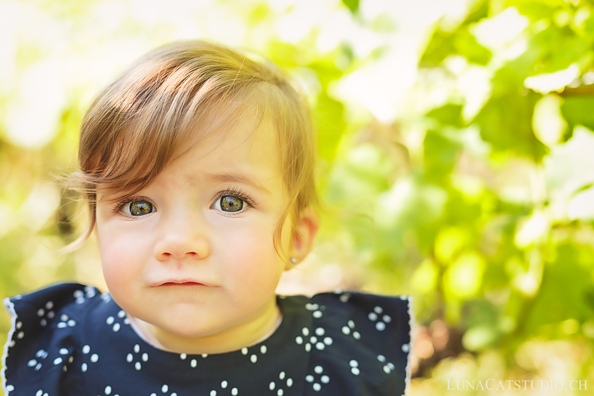 Lavaux vineyards baby photographer Lavaux vineyards baby photographer