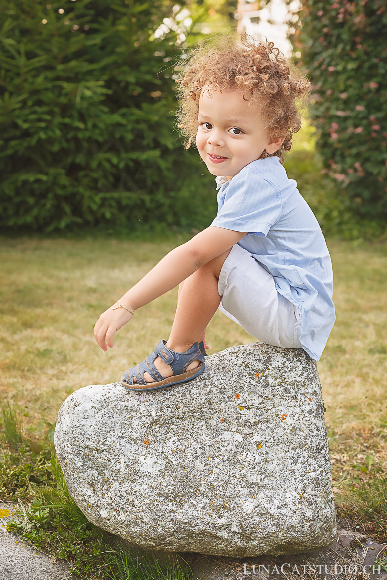 Vevey child photographer Vevey child photographer