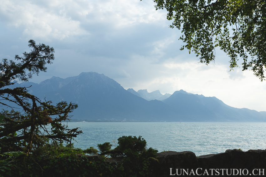 engagement session chillon castle