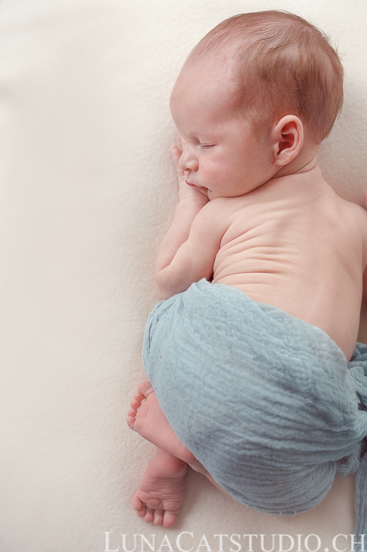 neuchatel newborn photo session Valentino