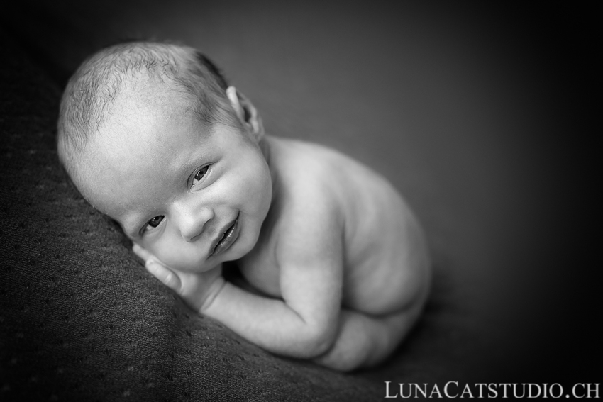 newborn photographer twins