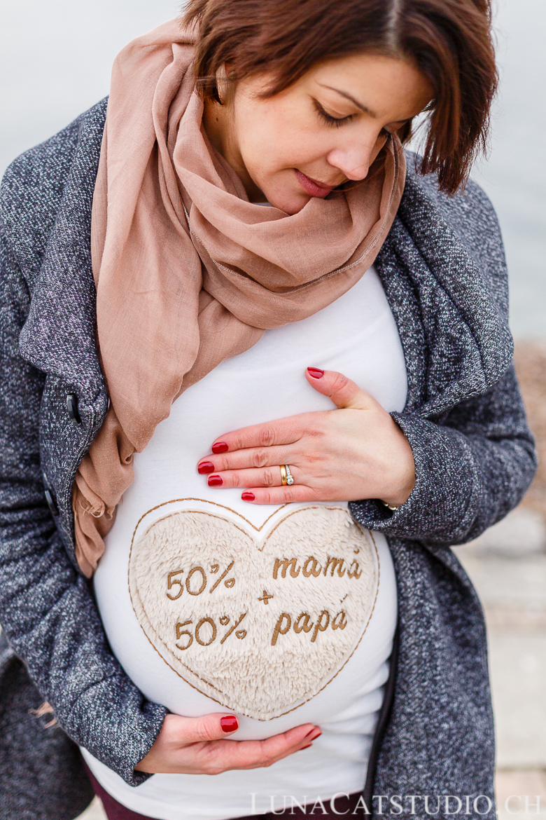 maternity photo geneva lake