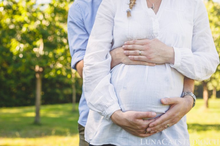 Photo femme enceinte Lausanne  Photographe Lausanne LunaCat Studio